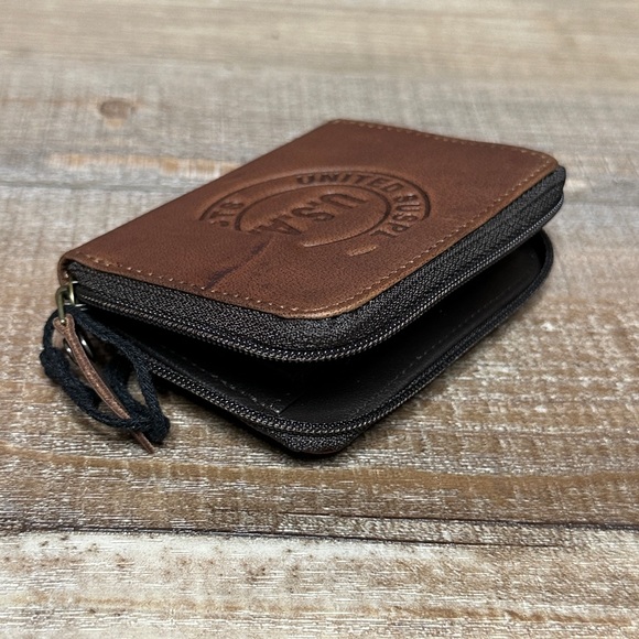 USA Mini Wallet Upcycled Leather Vintage Distressed Myra NWT - Picture 3 of 5